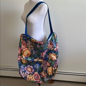 Vintage Nordic House Design Floral Blue Women's Garment Bag